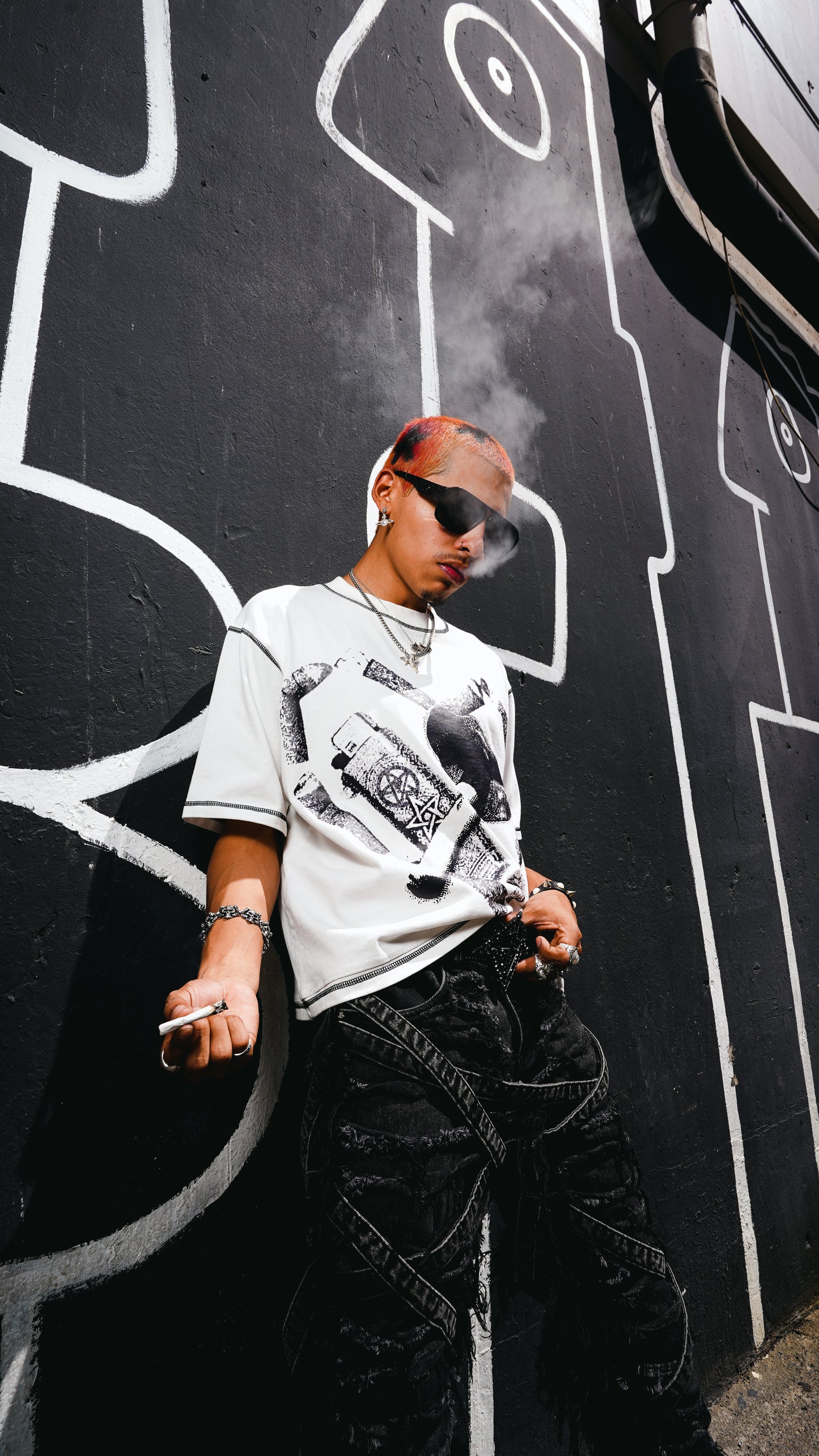 Dying 2 Live Contrast Stitch Tee - White